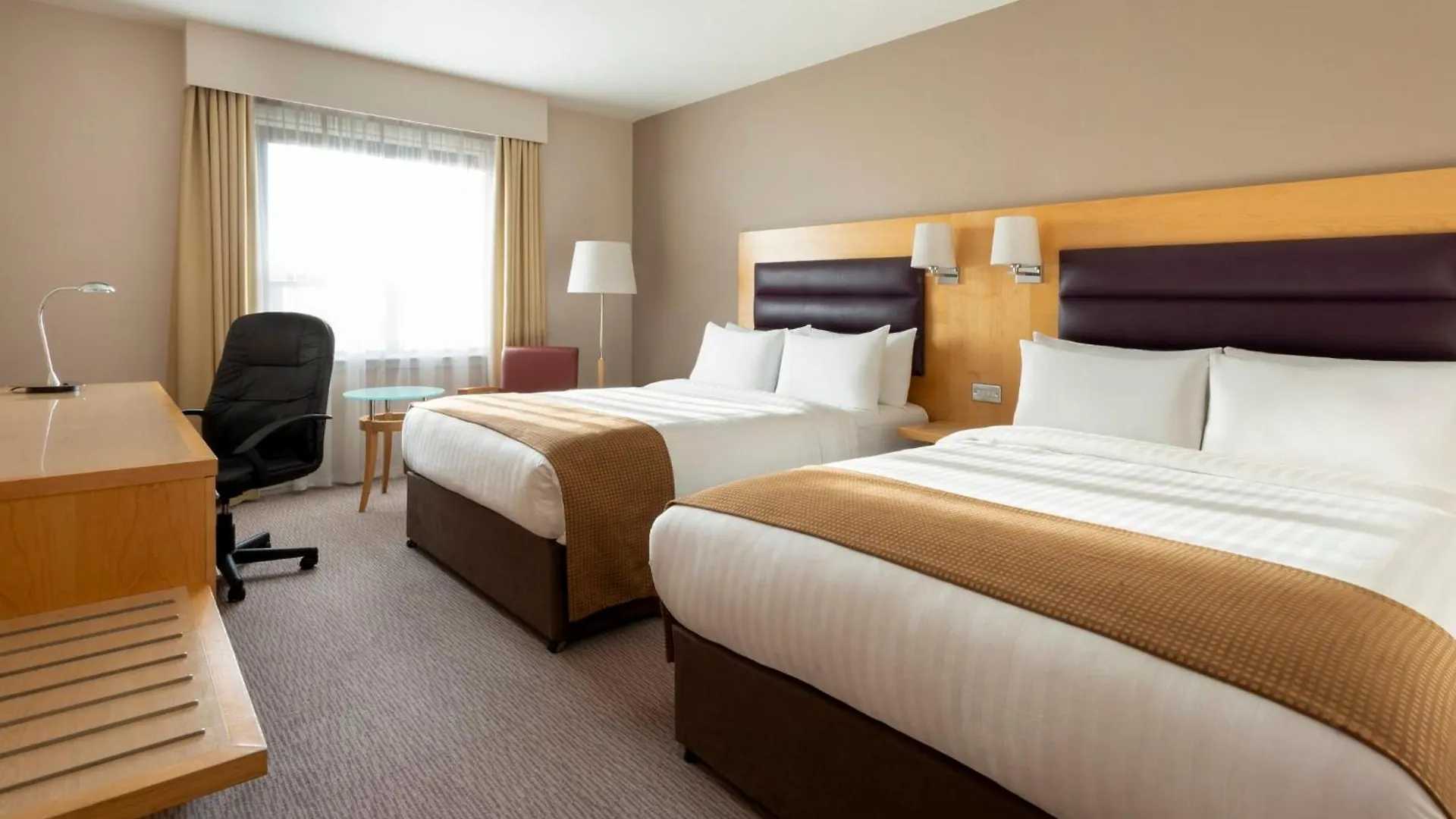 Hotel Holiday Inn London Brentford Lock By Ihg