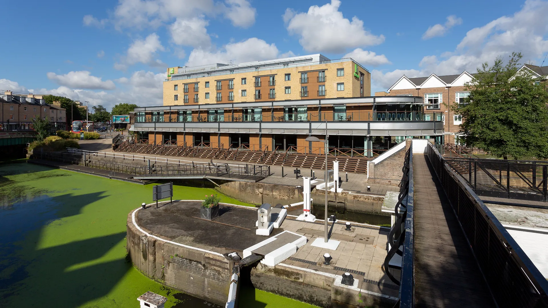 Holiday Inn London Brentford Lock By Ihg 4*,