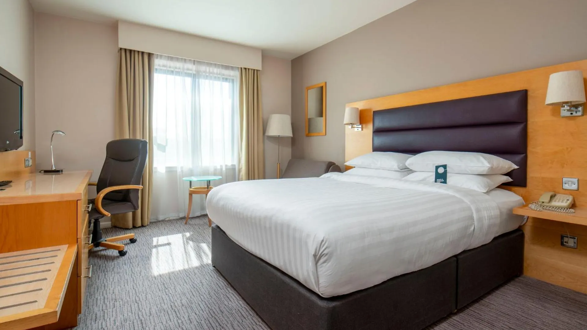 Hotel Holiday Inn London Brentford Lock By Ihg