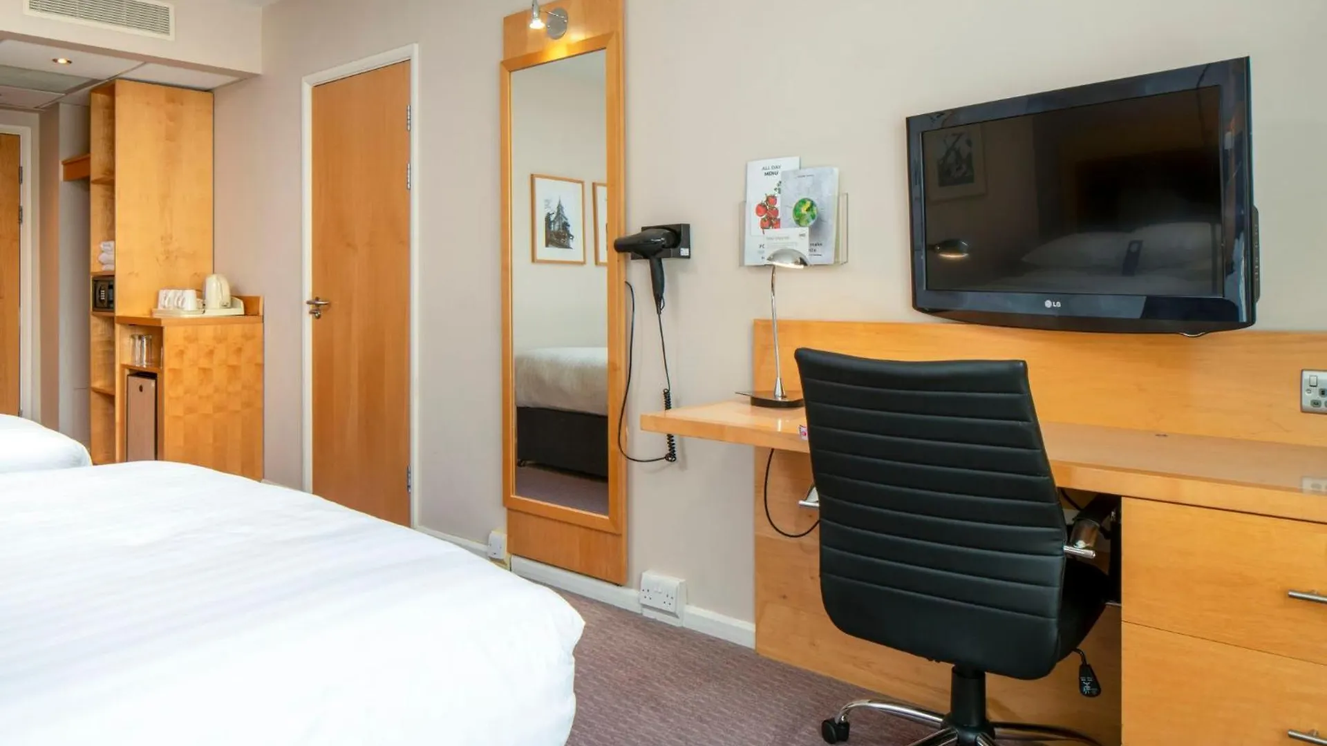 Holiday Inn London Brentford Lock By Ihg Hotel